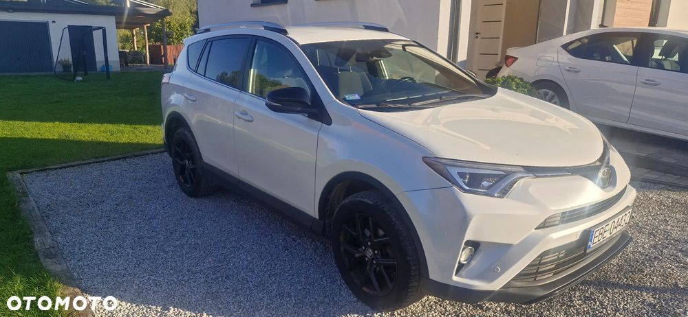 Toyota RAV4 2.0 D-4D Premium 4x2 - 11