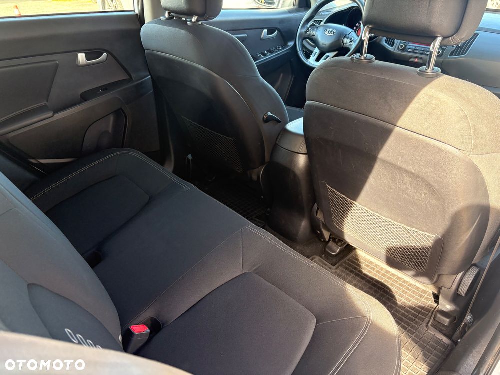 Kia Sportage 1.7 CRDI 2WD Attract - 23