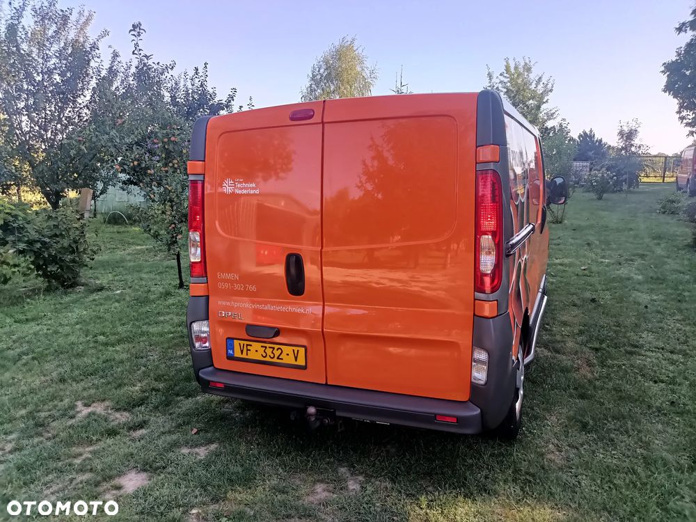 Opel Vivaro - 9
