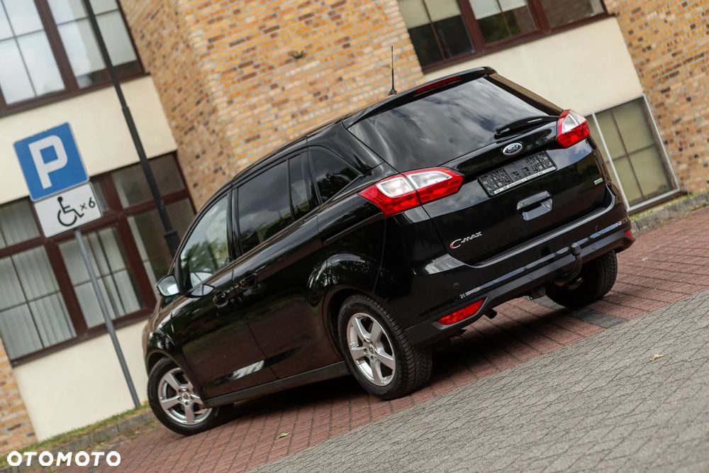 Ford Grand C-MAX - 13