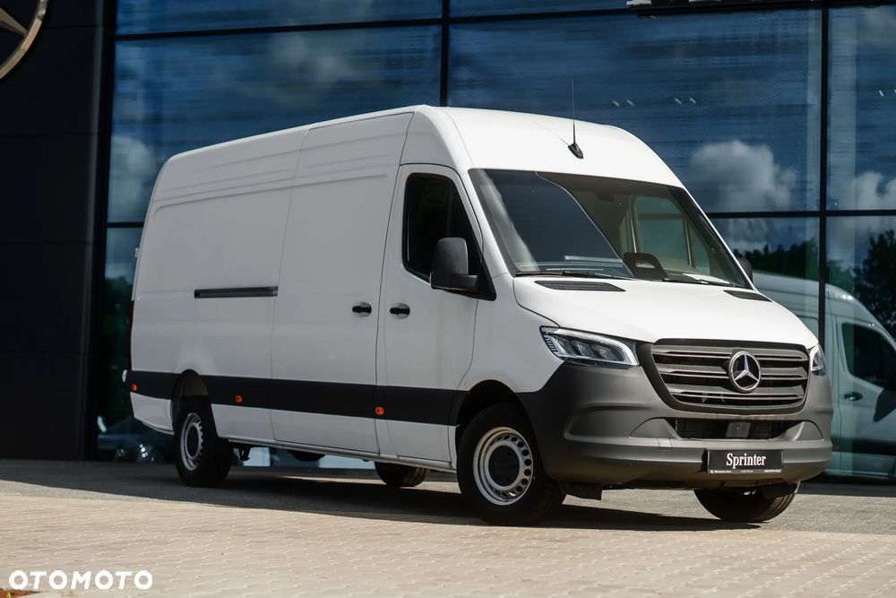 Mercedes-Benz Sprinter - 2