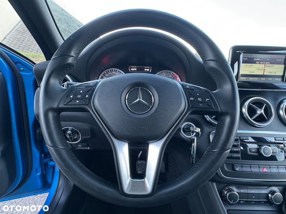 Mercedes-Benz Klasa A 180 (BlueEFFICIENCY) Urban - 34
