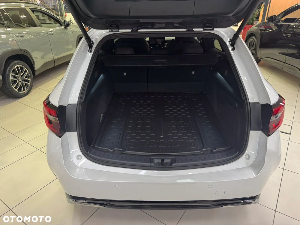 Toyota Corolla 2.0 Hybrid Style - 9