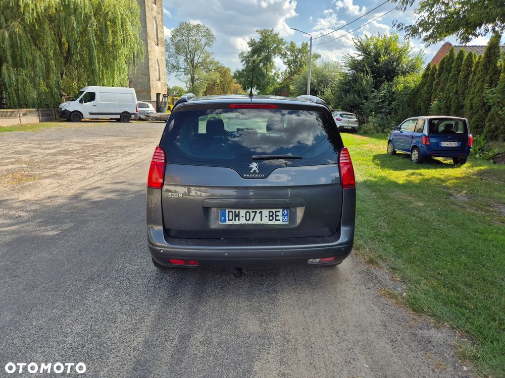 Peugeot 5008 HDI 150 Allure - 10