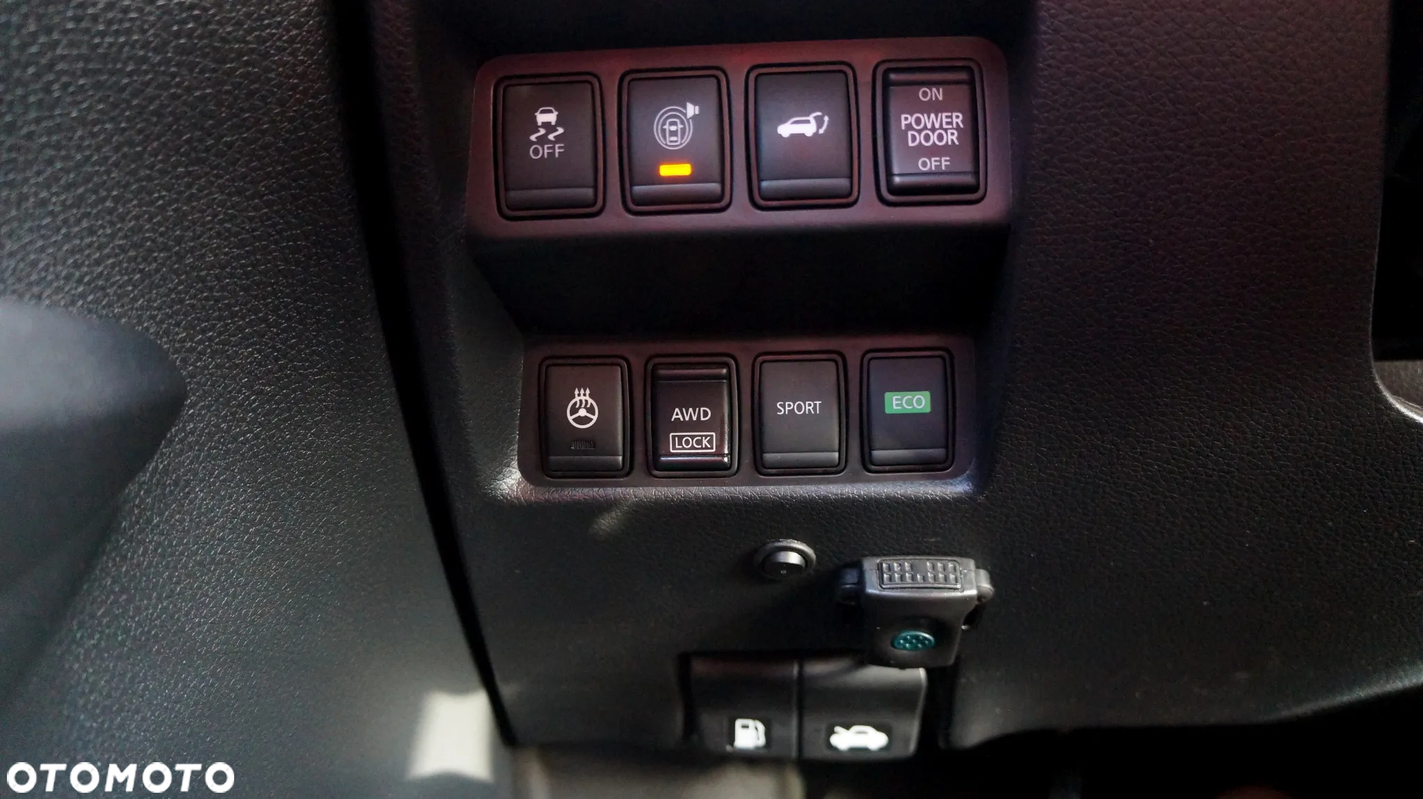 Nissan Rogue - 9