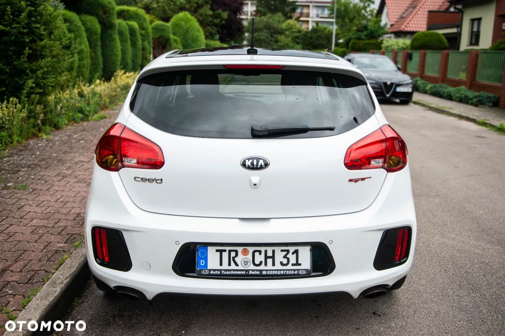 Kia Ceed 1.6 T-GDI GT - 6