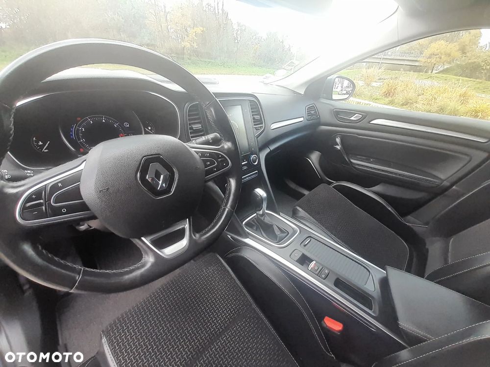 Renault Megane TCe 160 GPF EDC GT LINE - 16