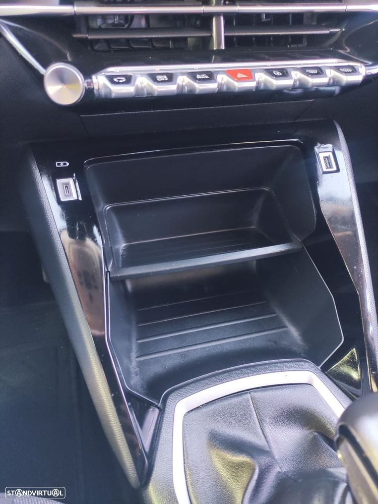 Peugeot 2008 1.5 BlueHDi Active Pack - 24