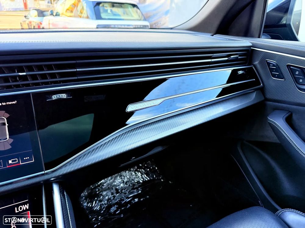 Audi RS Q8 4.0 TFSI quattro Tiptronic - 22