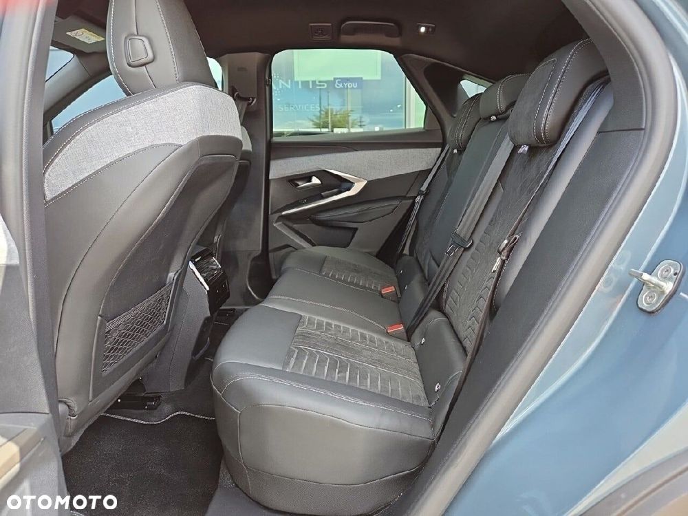 Peugeot 3008 1.2 PureTech mHEV GT S&S e-DCS6 - 11