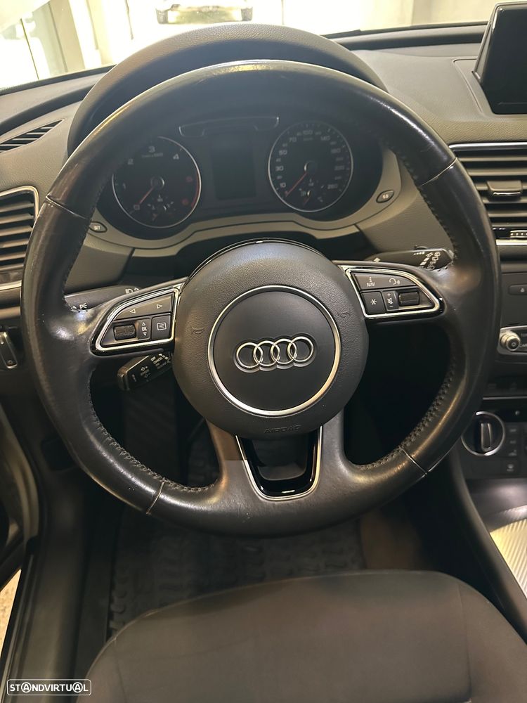 Audi Q3 2.0 TDI Design - 9