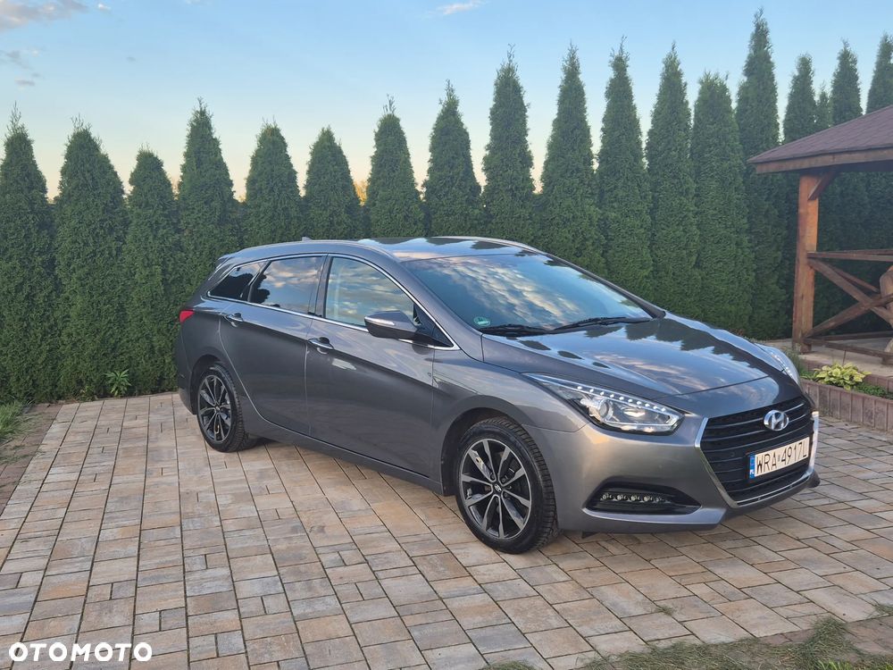 Hyundai i40 Kombi 1.7 CRDi DCT Premium - 2