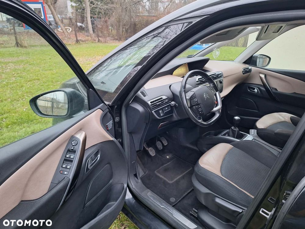 Citroën C4 Picasso 1.6 THP Exclusive - 9
