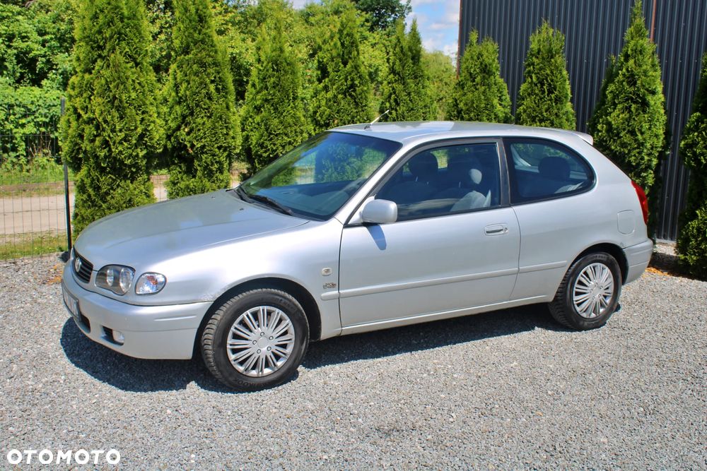 Toyota Corolla 2.0 D-4D - 11
