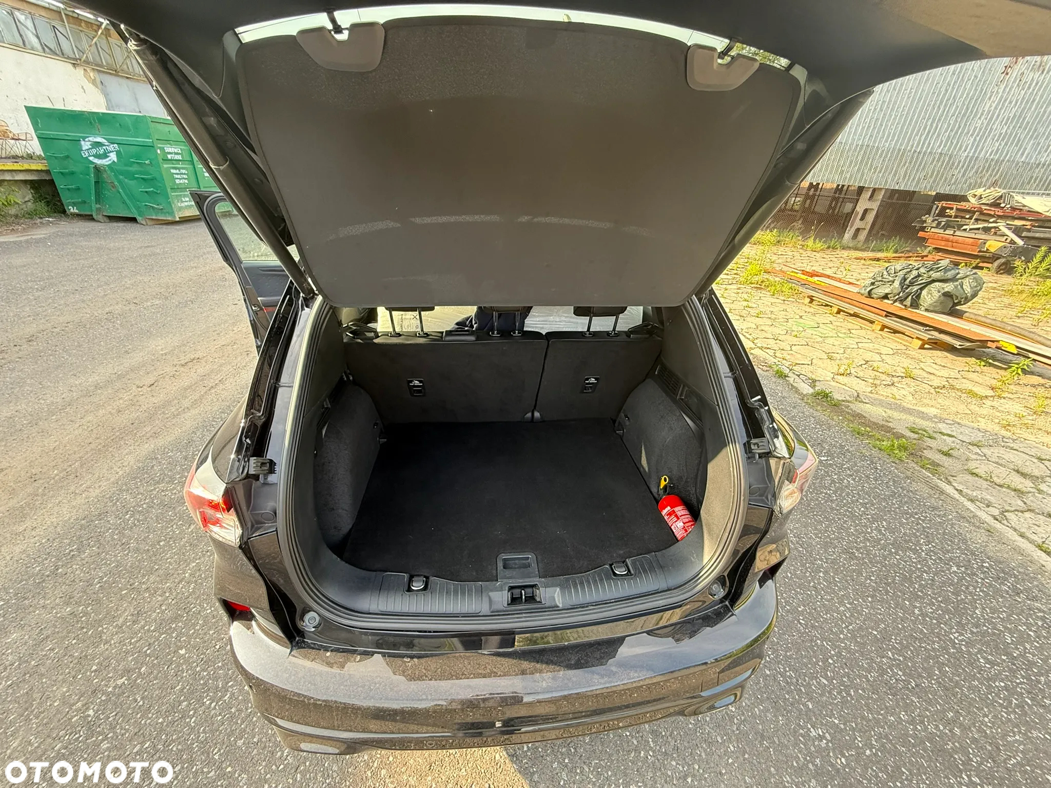 Ford Kuga 1.5 EcoBoost FWD ST-Line X - 15