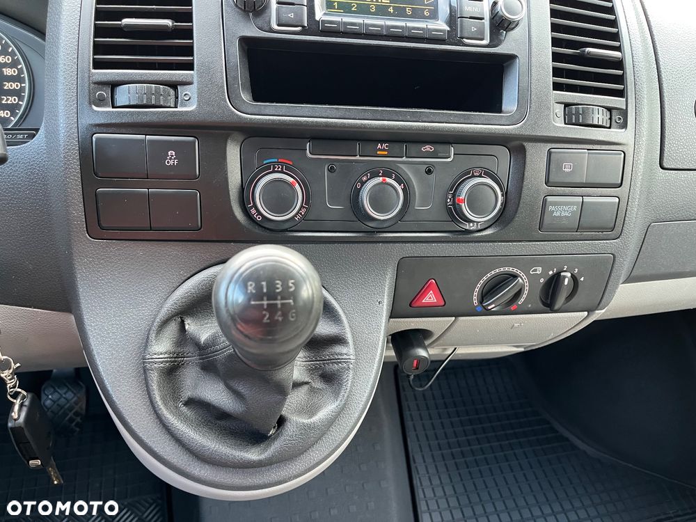 Volkswagen Transporter - 19