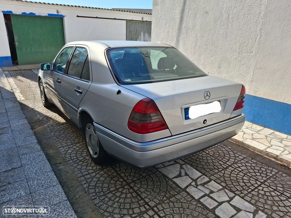 Mercedes-Benz C 220 - 6