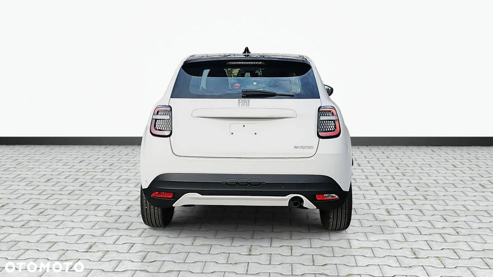 Fiat 600 1.2 Turbo Pop eDCT - 6