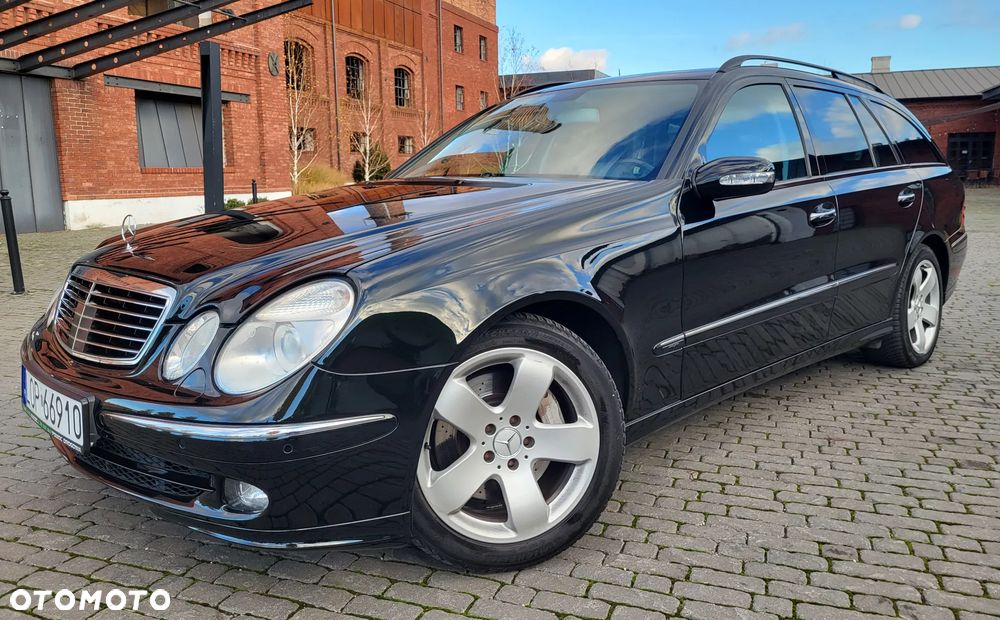 Mercedes-Benz Klasa E 500 T Avantgarde - 1