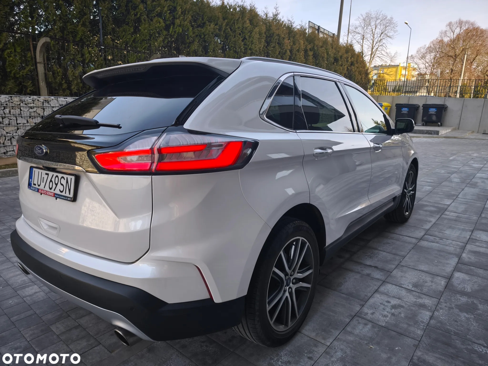 Ford Edge - 2