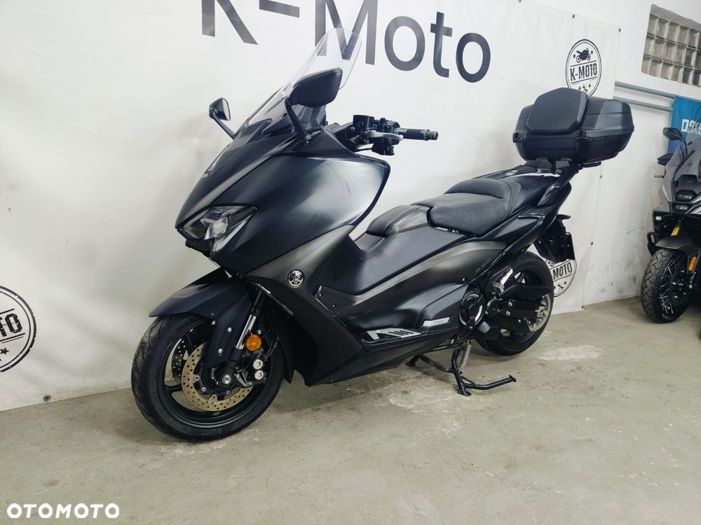 Yamaha Tmax - 18