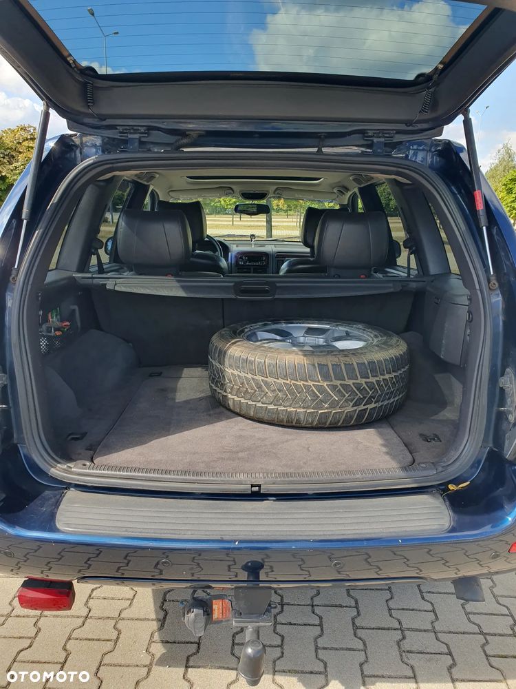 Jeep Grand Cherokee - 12