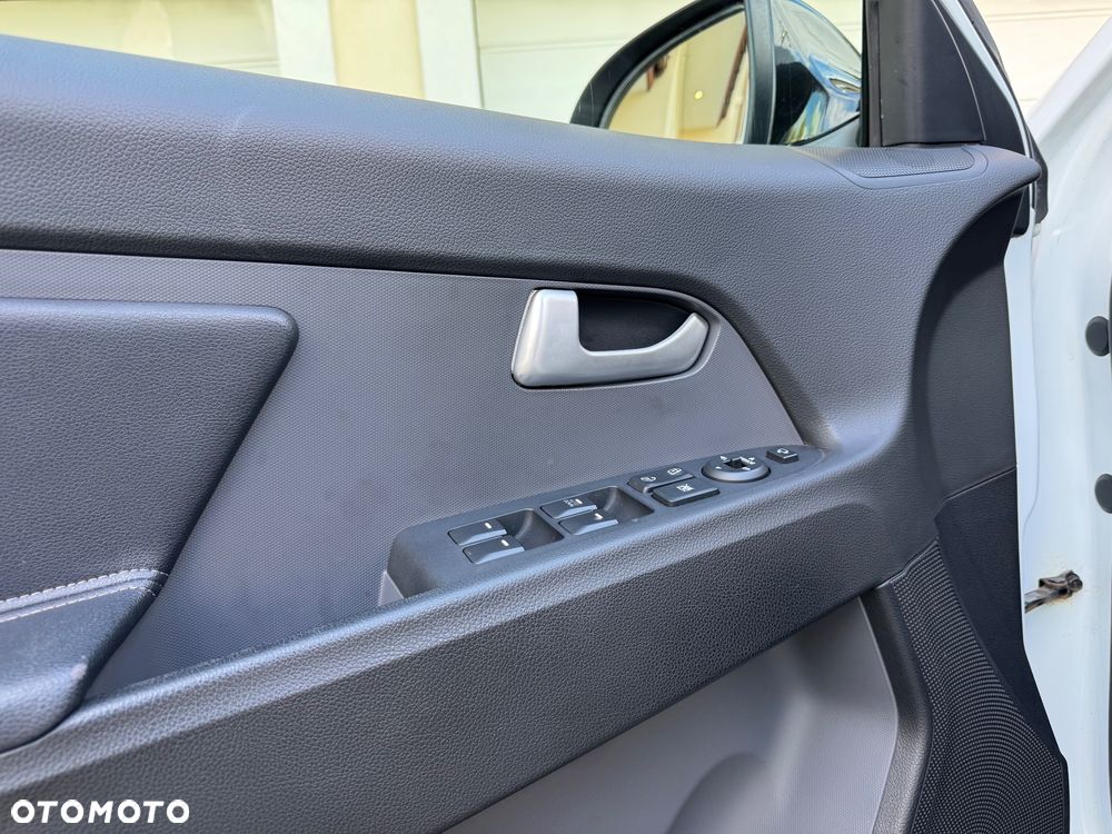 Kia Sportage - 17