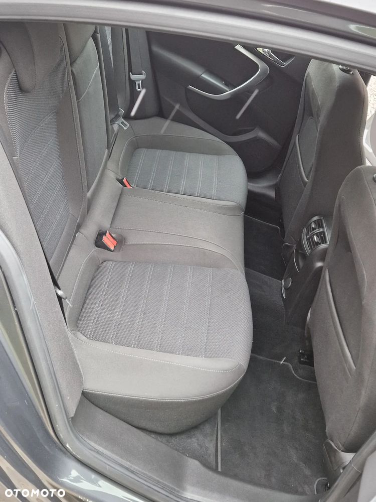 Opel Insignia 2.0 Turbo Sport - 16