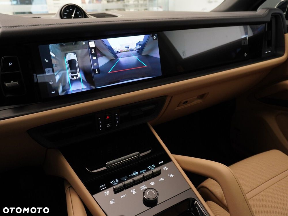 Porsche Cayenne E-Hybrid PHEV Black Edition - 32