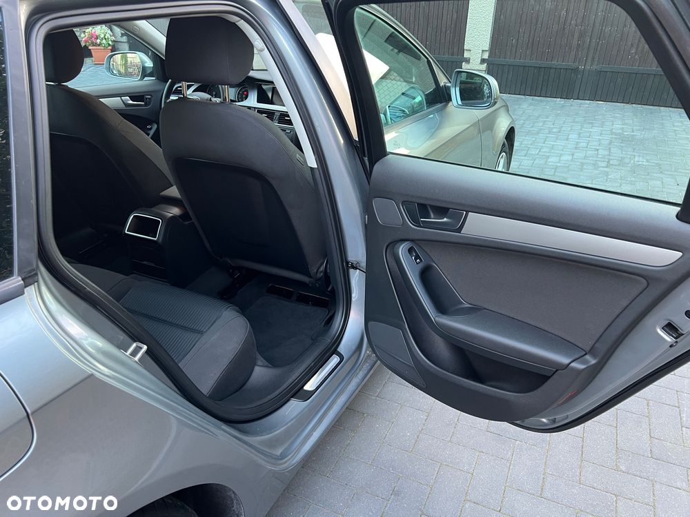 Audi A4 Avant 2.0 TDI - 22