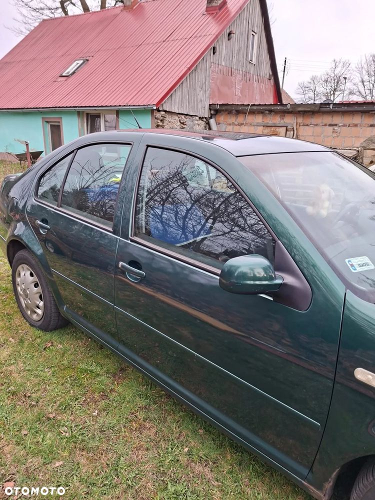 Volkswagen Bora 1.6 Basis - 3