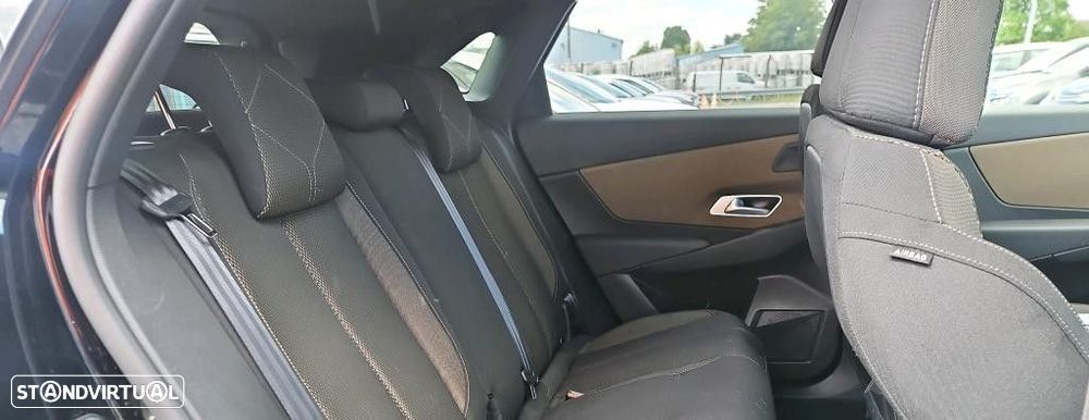 DS DS7 Crossback E-Tense Bastille+ EAT8 - 10