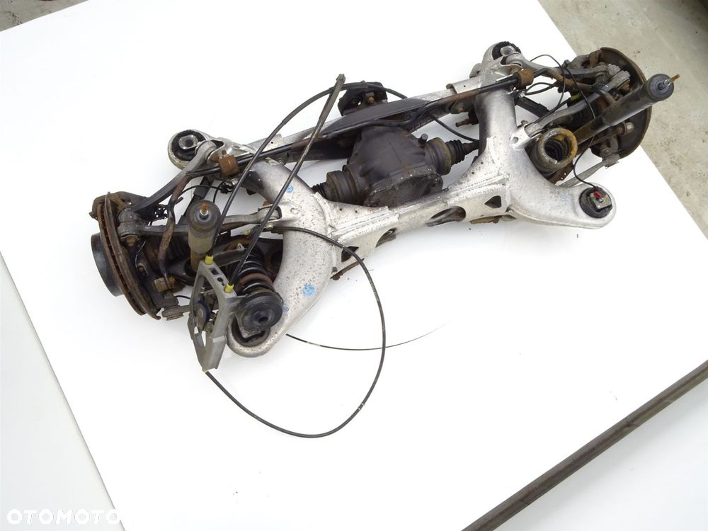 Zawieszenie tył tylne kompletne dyferencjał 2190400 mercedes cls w219 3.0 - 6