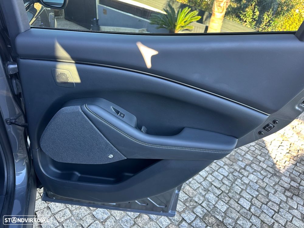 Ford Mustang Mach-E 75.7 kWh Premium AWD - 21