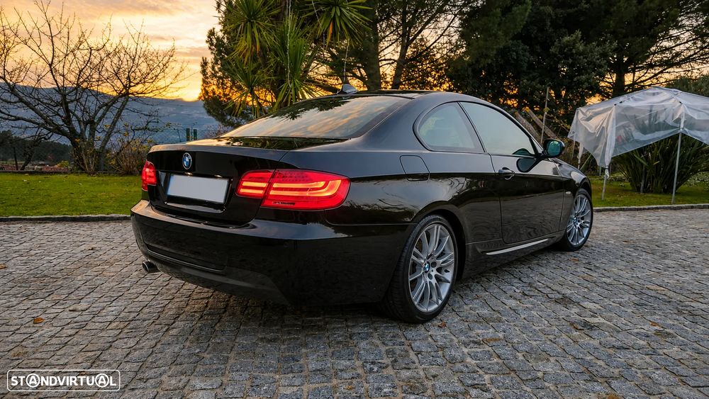 BMW 320 d Coupe Edição M - 2
