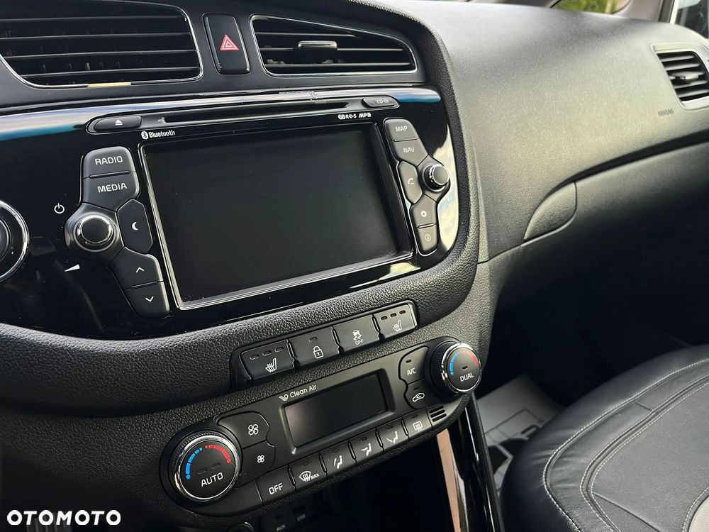 Kia Ceed 1.6 GDI XL DCT - 19