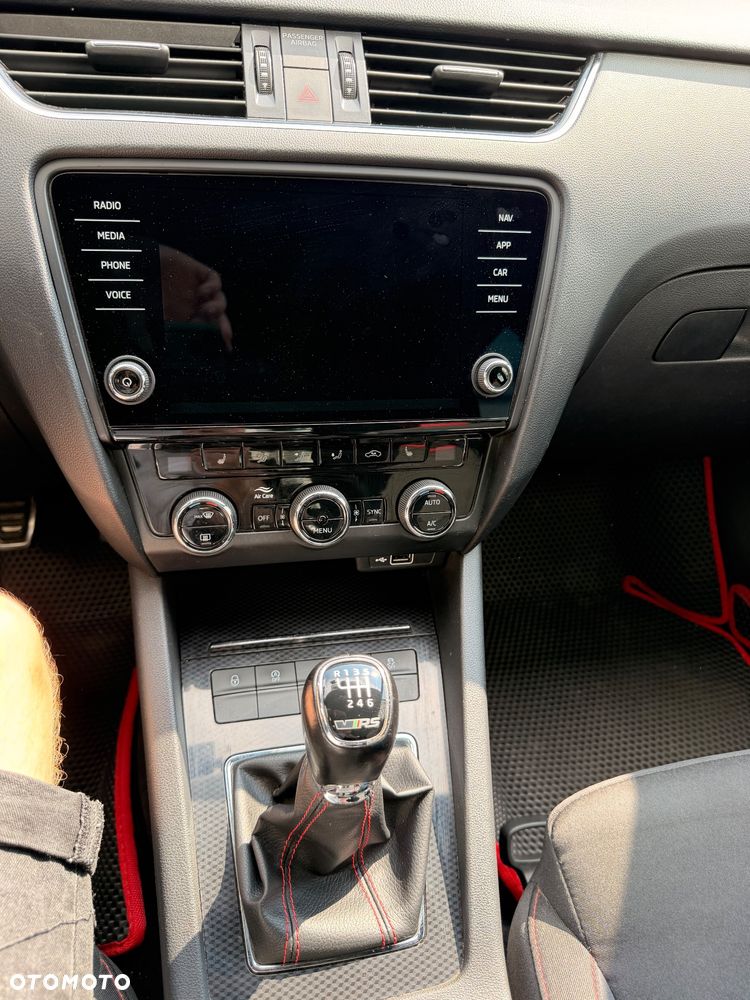 Skoda Octavia 2.0 TSI RS 230 - 14