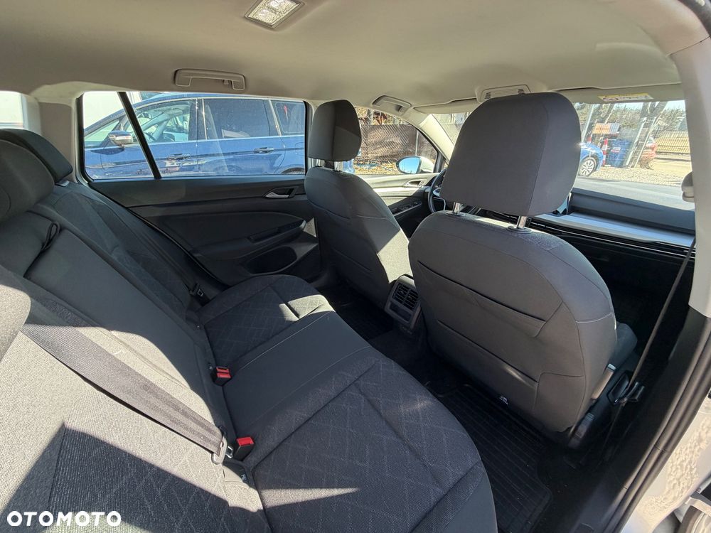 Volkswagen Golf 1.5 TSI BMT Comfortline - 32