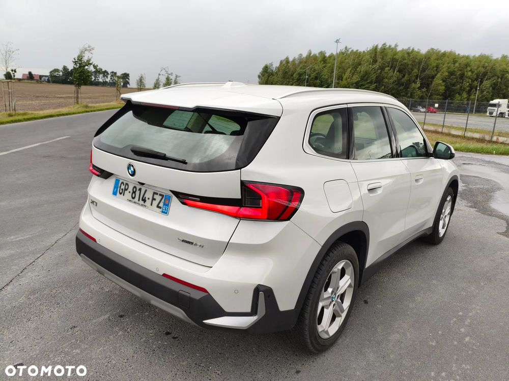 BMW X1 sDrive18i Sport Line - 3