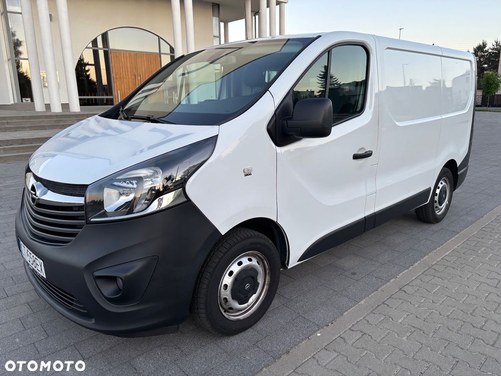 Opel Vivaro - 1