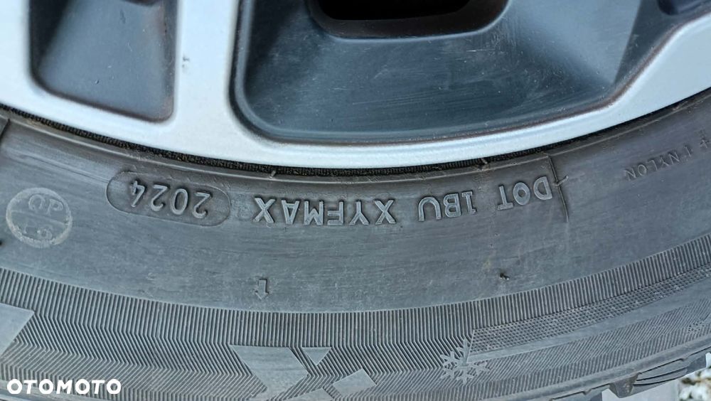 Suzuki SX4 1.6 Premium - 28