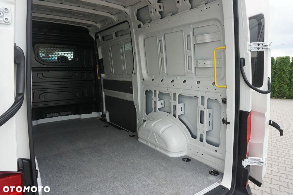 Volkswagen CRAFTER - 32