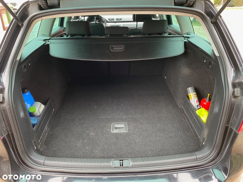 Volkswagen Passat - 8