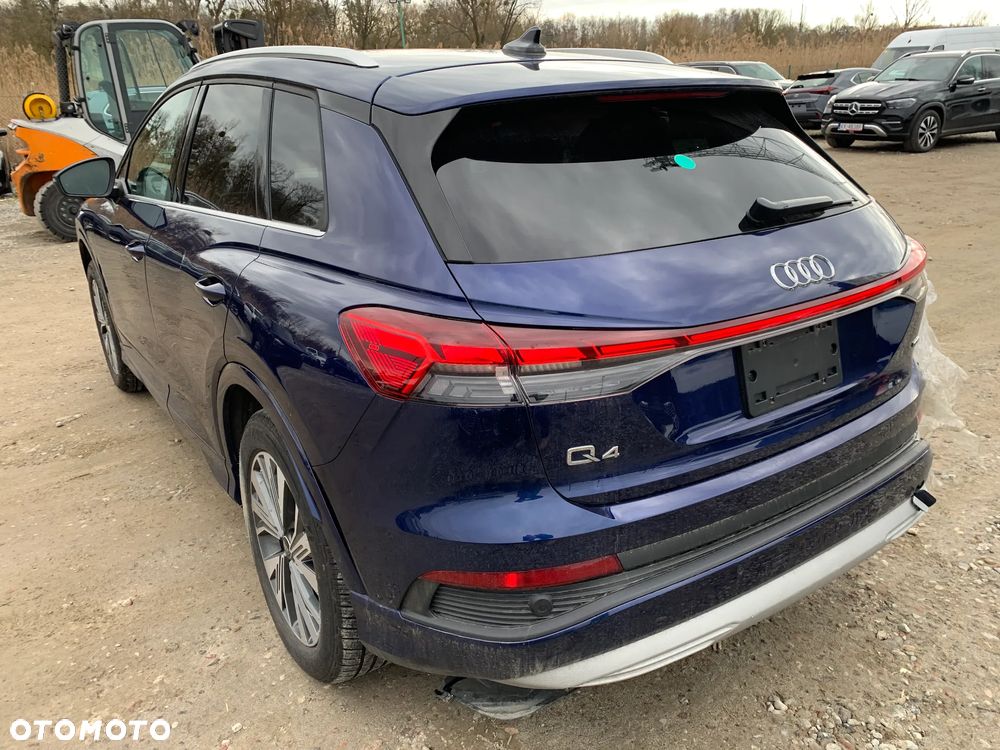 Audi Q4 e-tron 45 quattro - 10
