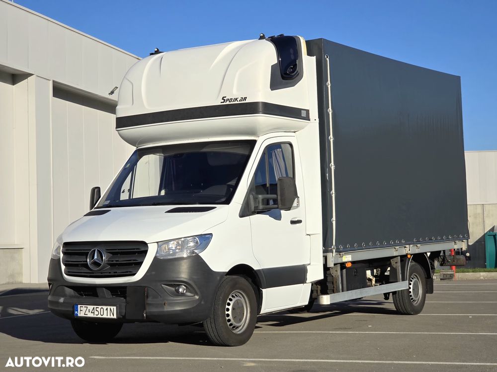 Mercedes-Benz Sprinter - 1