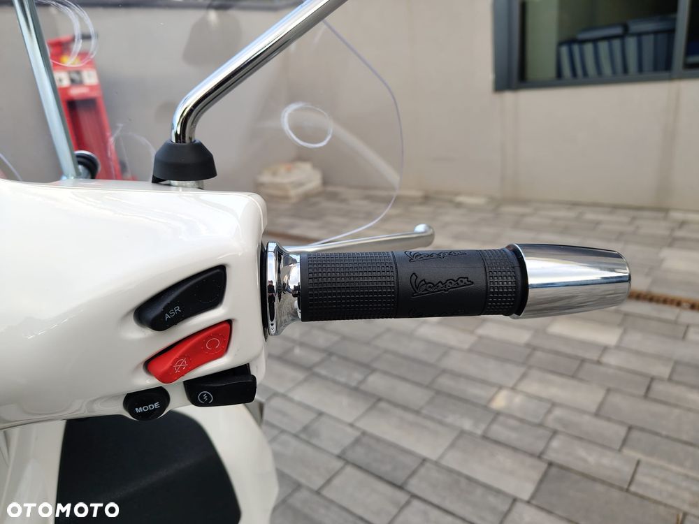 Piaggio Vespa - 12