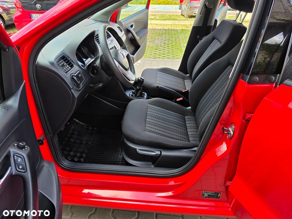 Volkswagen Polo 1.0 Trendline Perfectline - 23