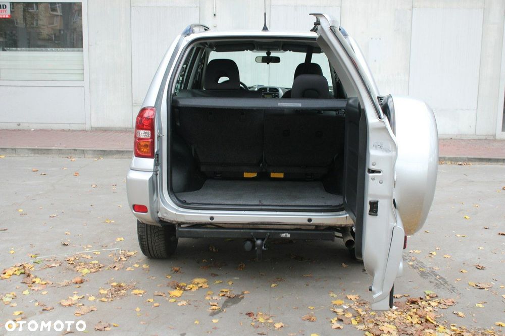 Toyota RAV4 2.0 VVT-i 4x4 - 30