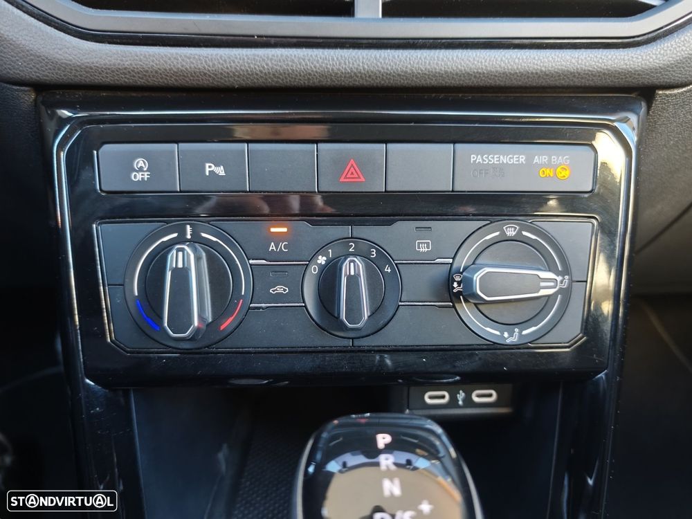 VW T-Cross 1.0 TSI Urban DSG - 34