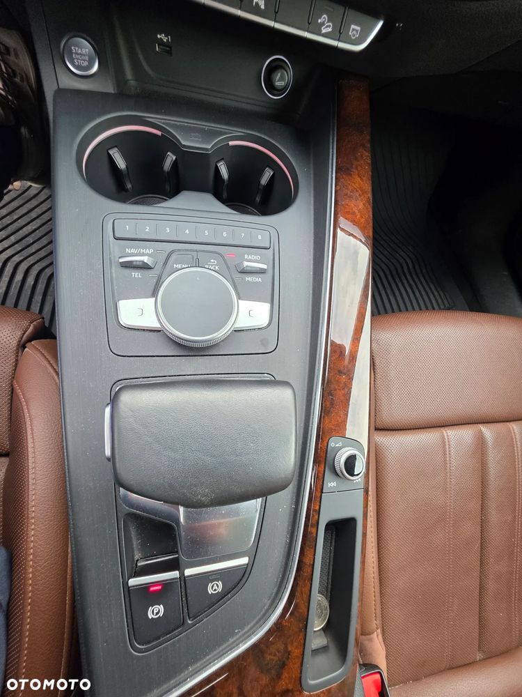 Audi A4 Allroad - 16